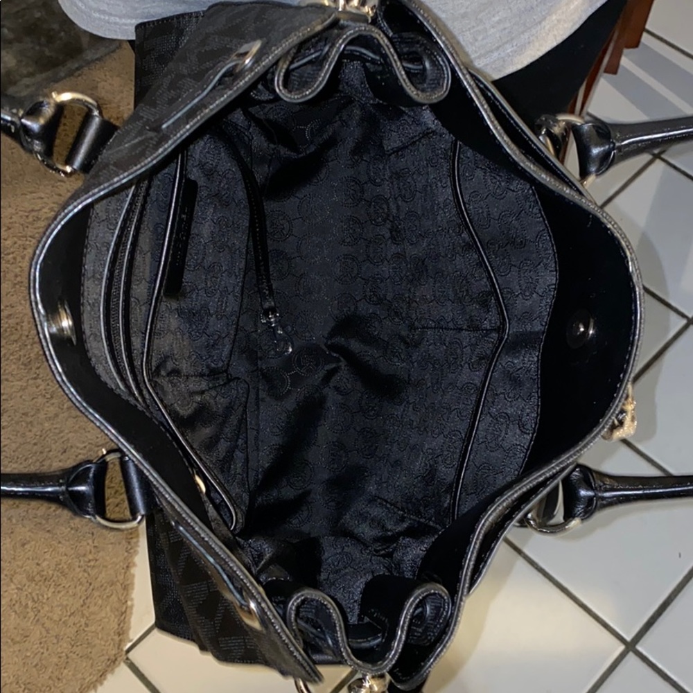 Michael Kors Black Hamilton Tote - Picture 10 of 11